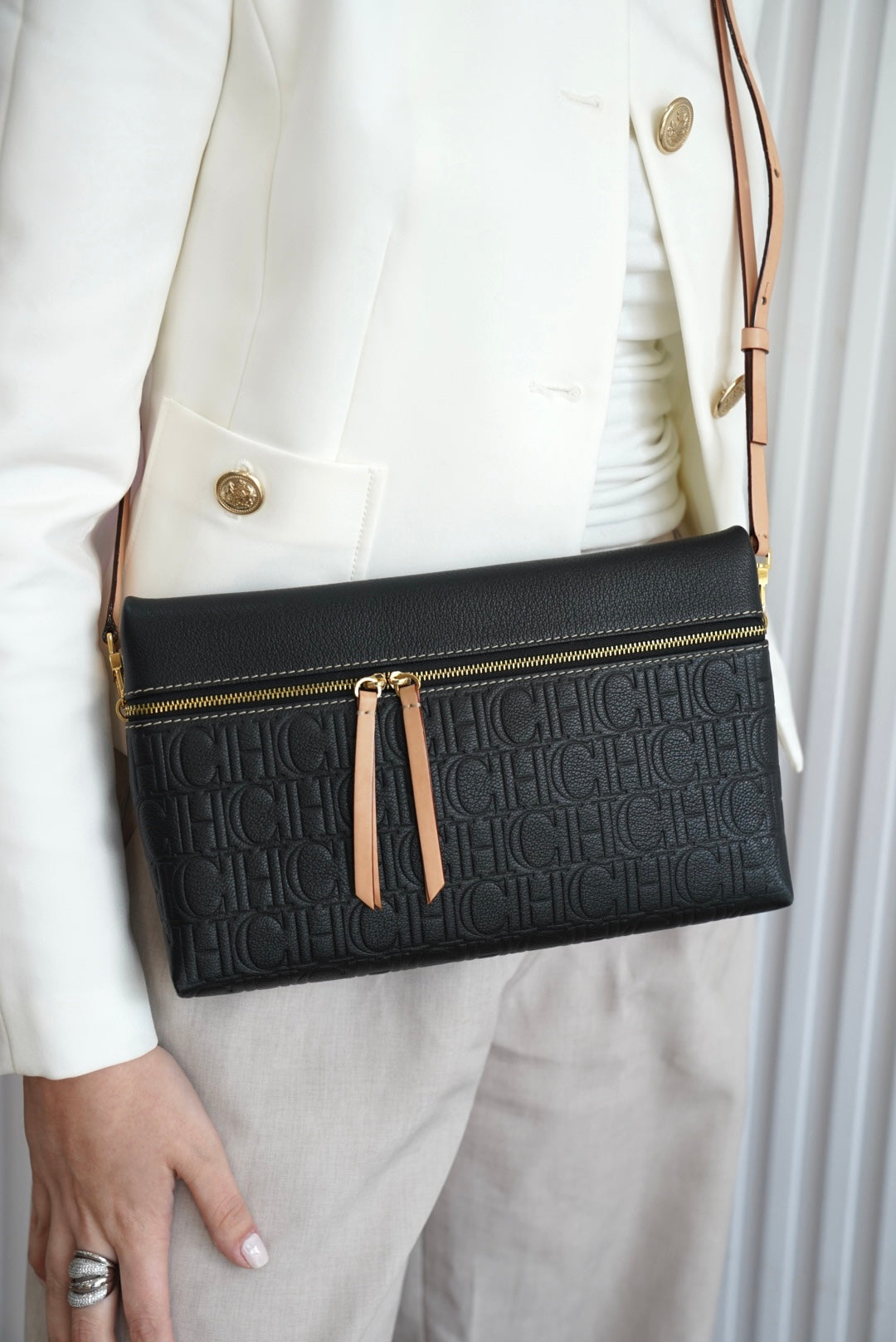 Inro Medium Crossbody Bag