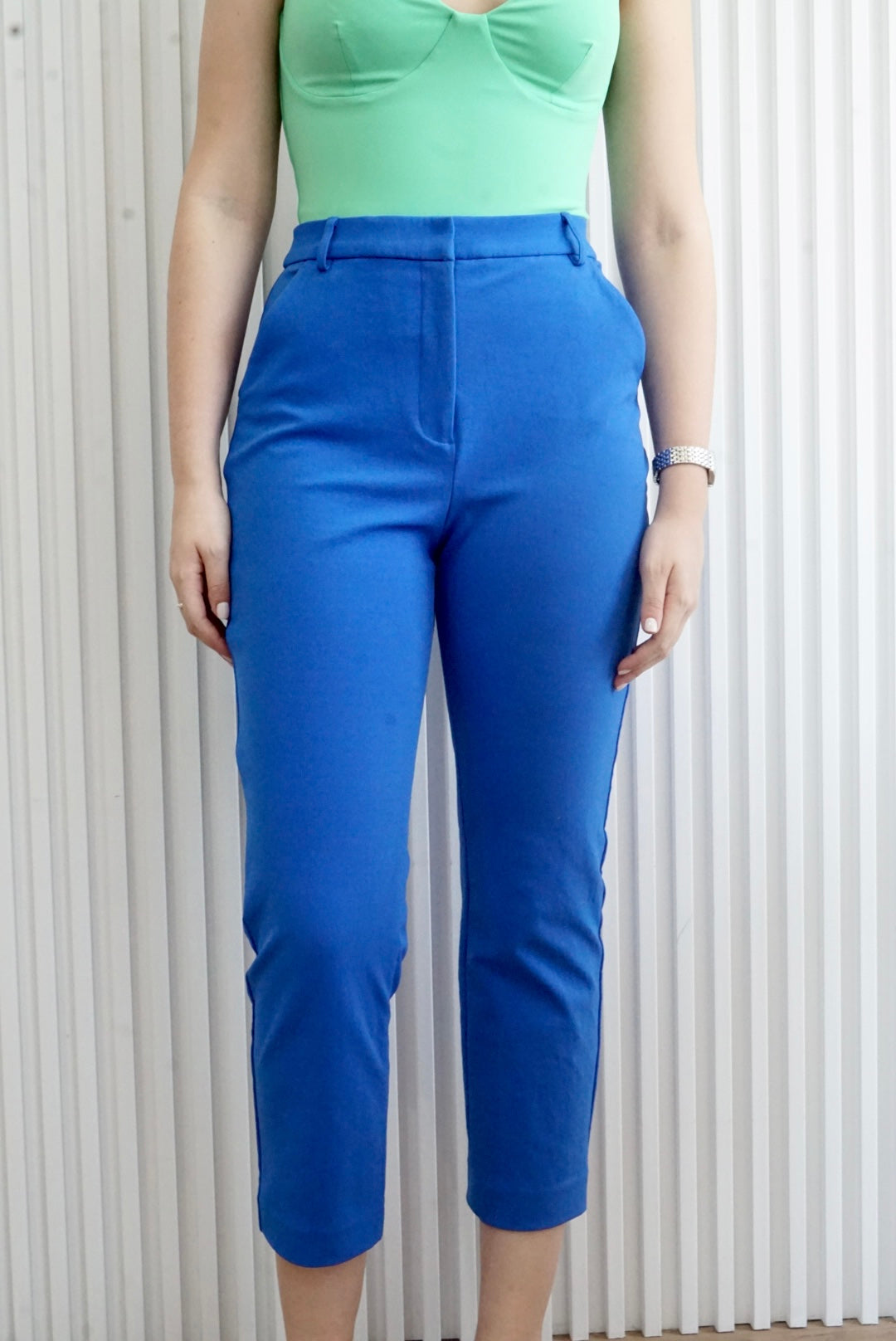Cropped Slim Leg Pant