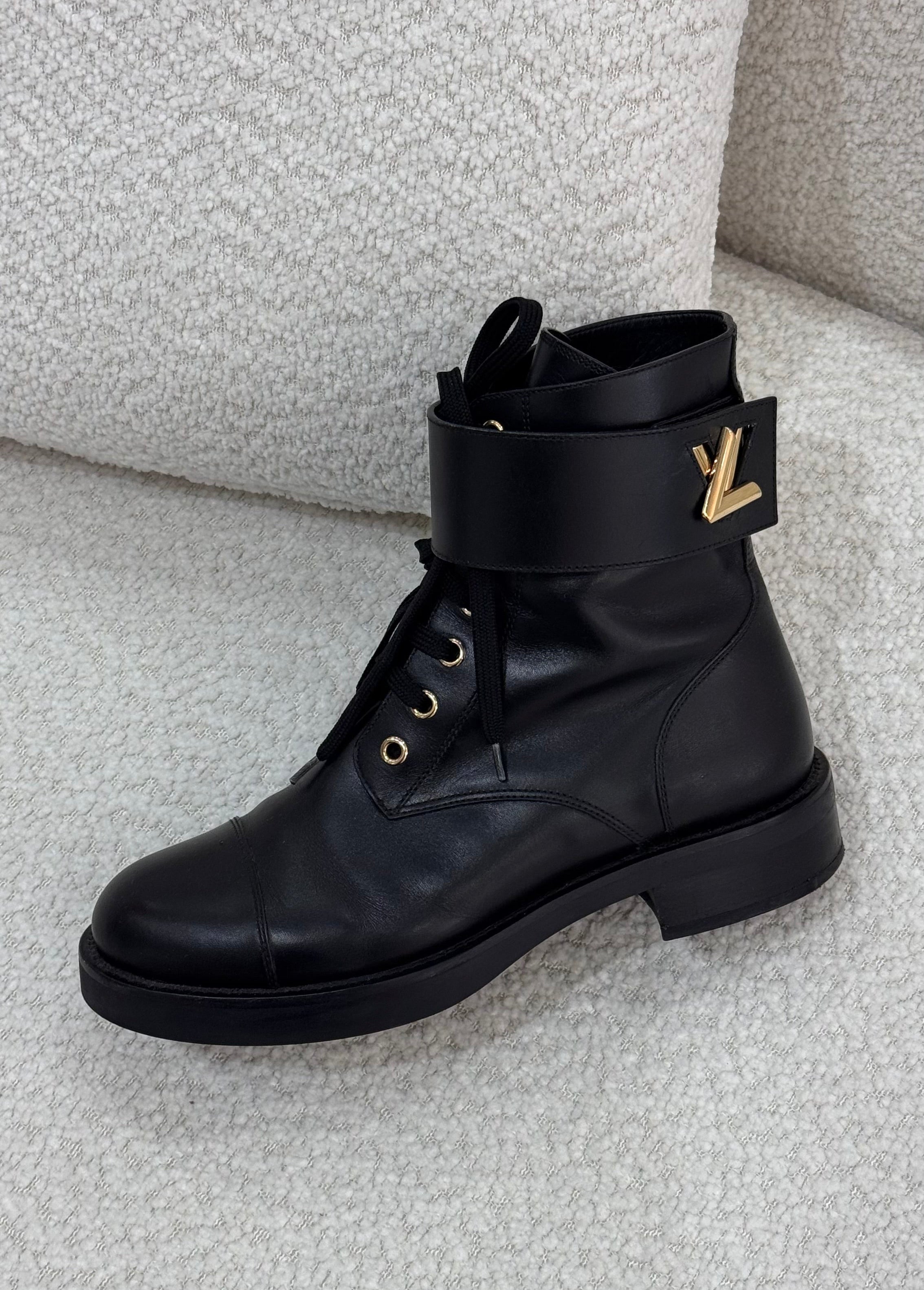 Wonderland Boots