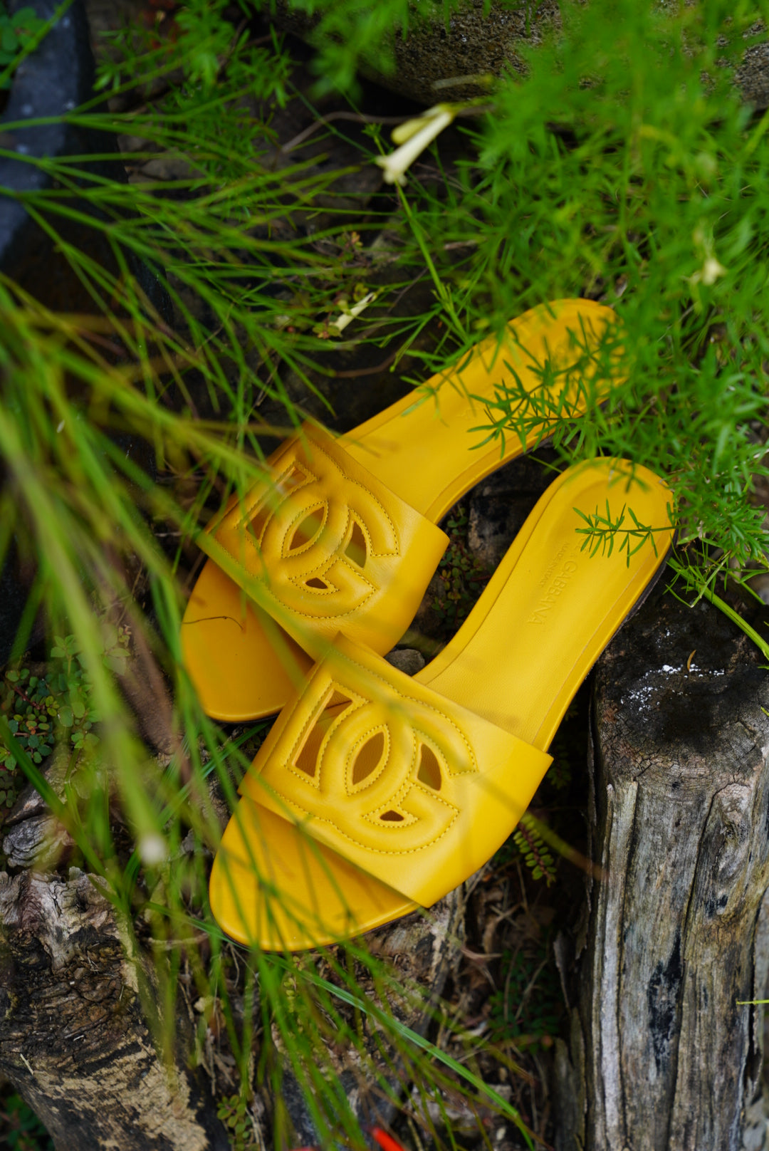 Cut- Out Bianca Slide Sandals