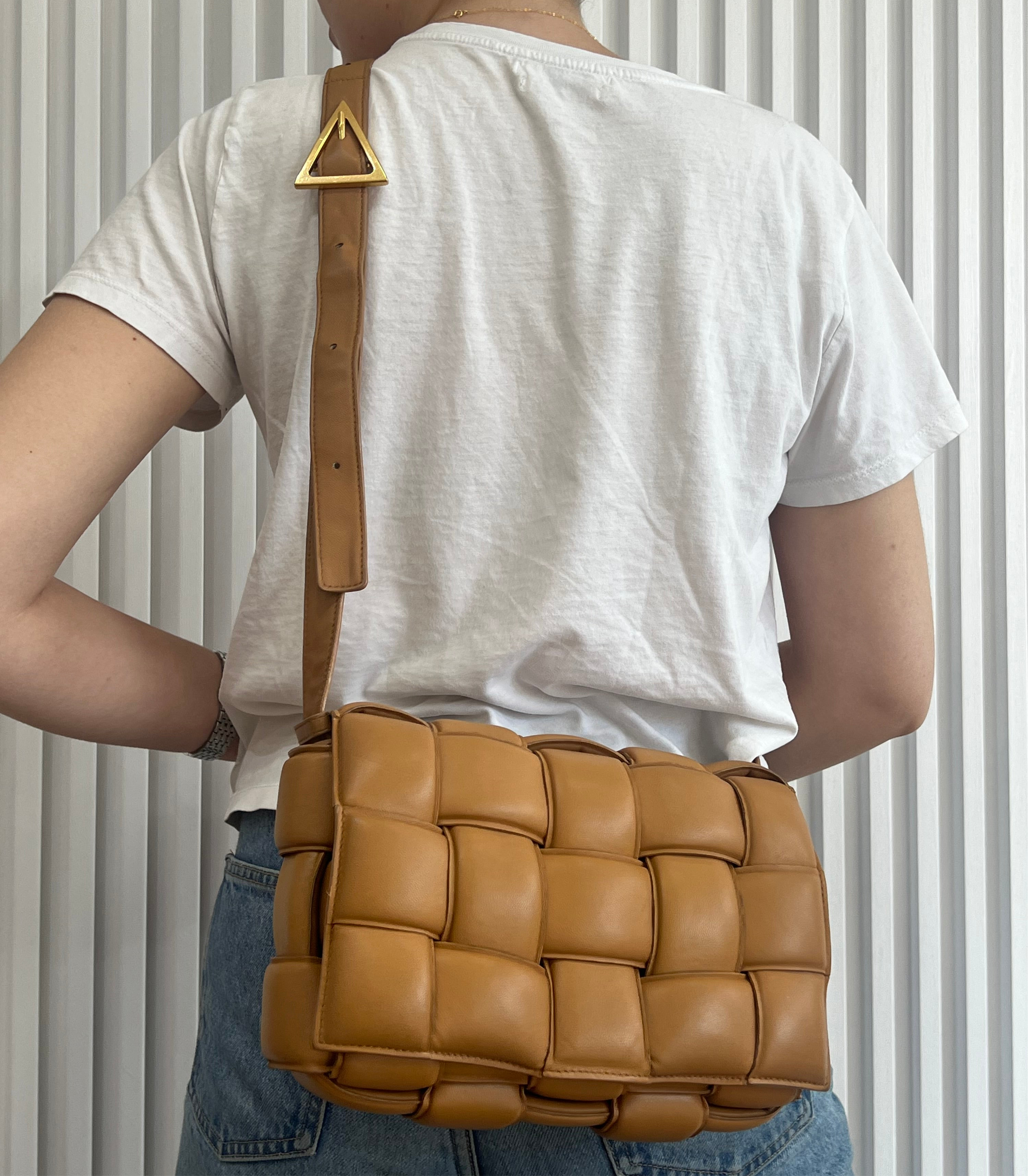 Padded Cassette Medium Bag