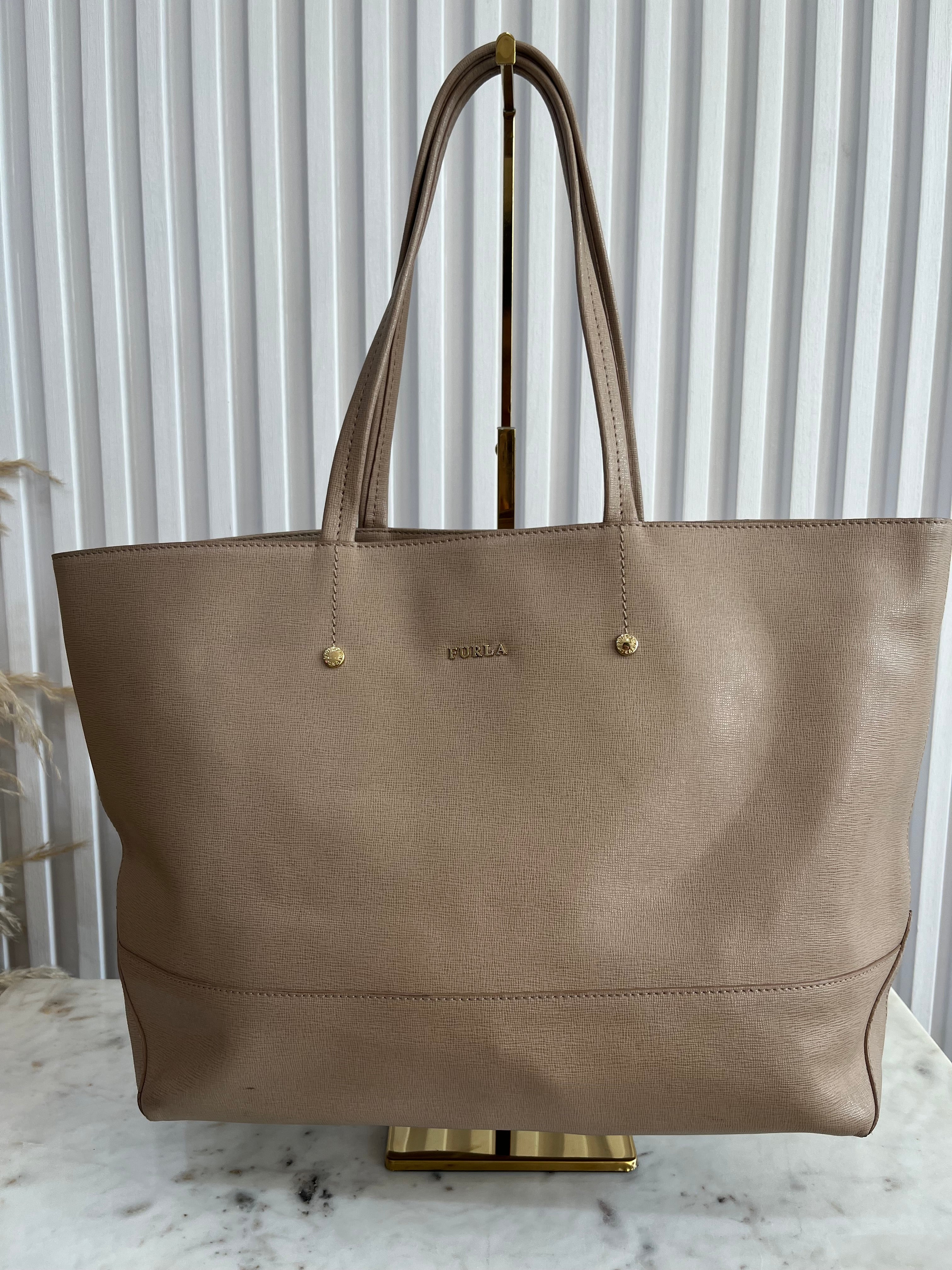 Medium Tote Bag