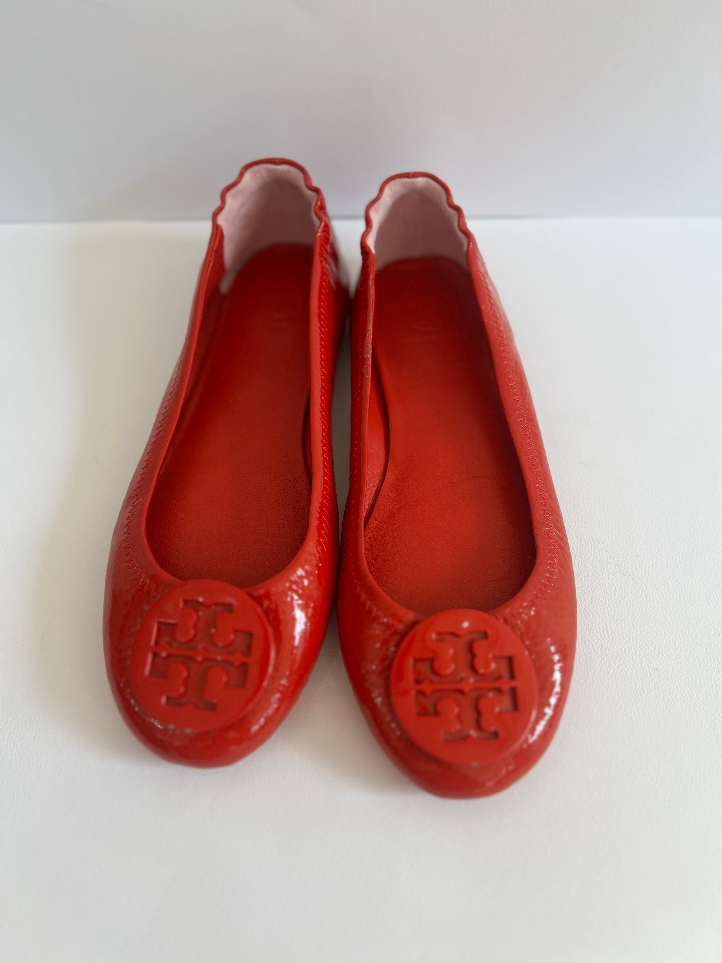 Minnie Travel Ballet Flats