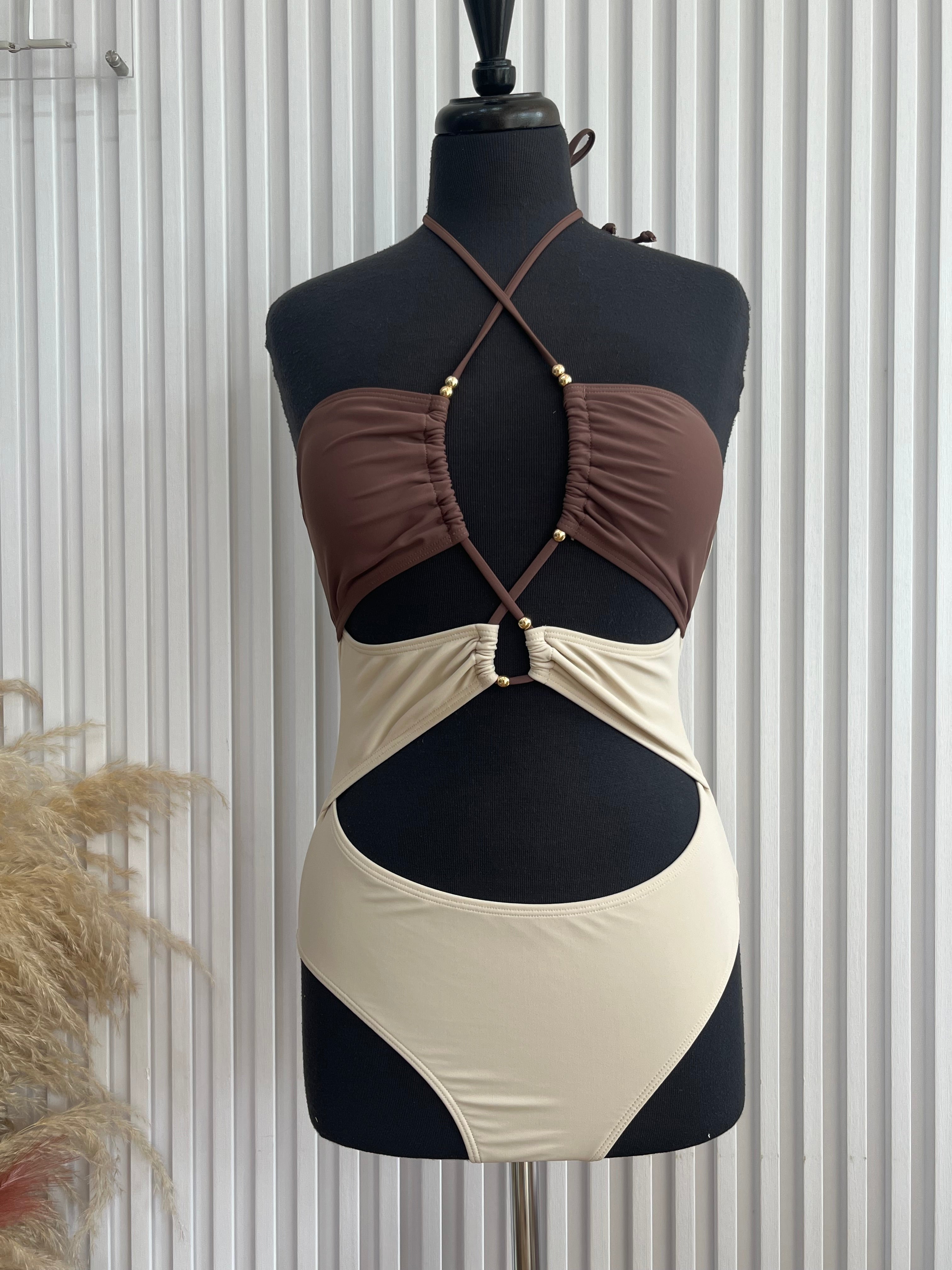 One Piece Swimsuit & Cover up (M)