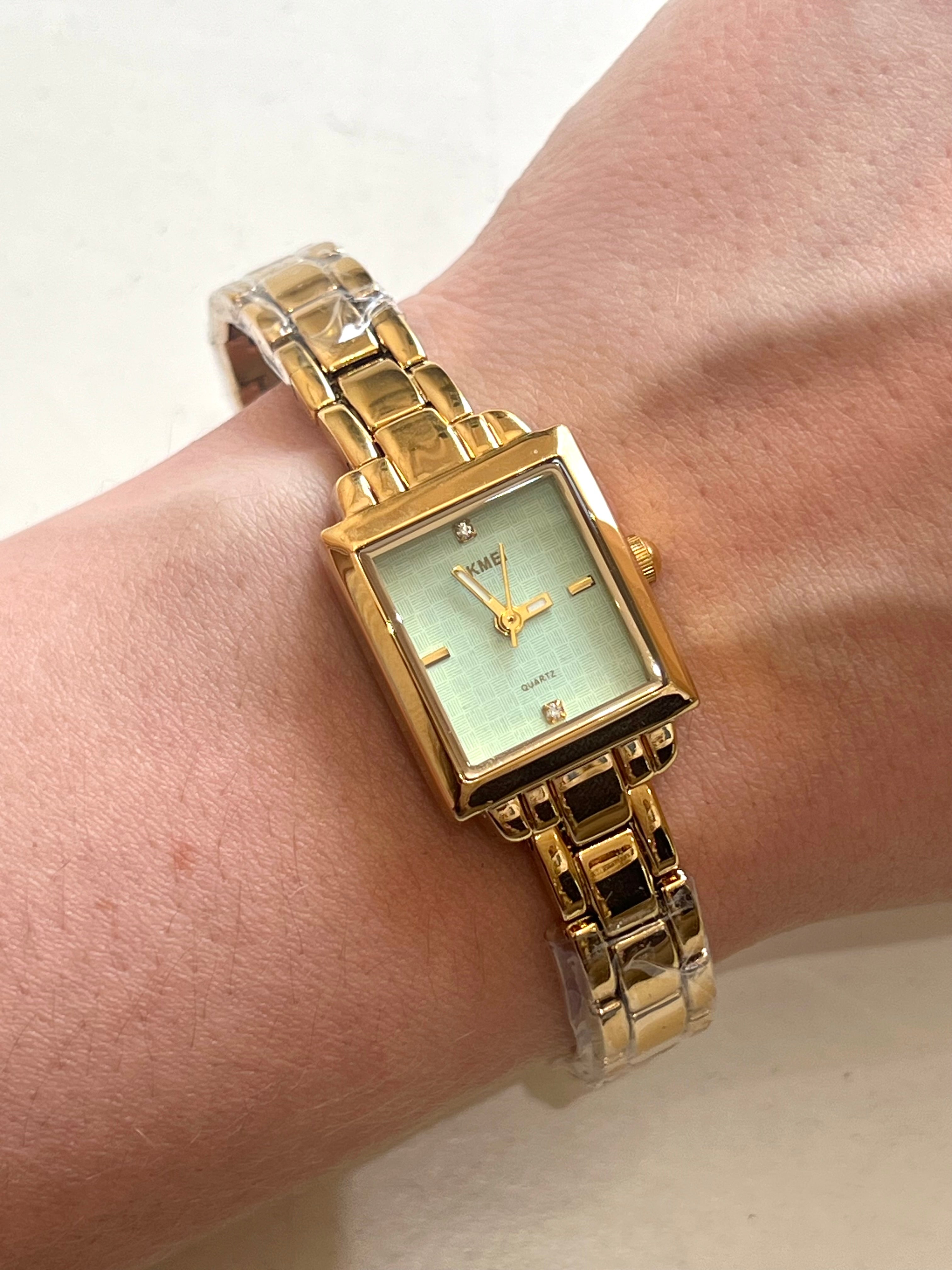 Vintage Style Square Watch