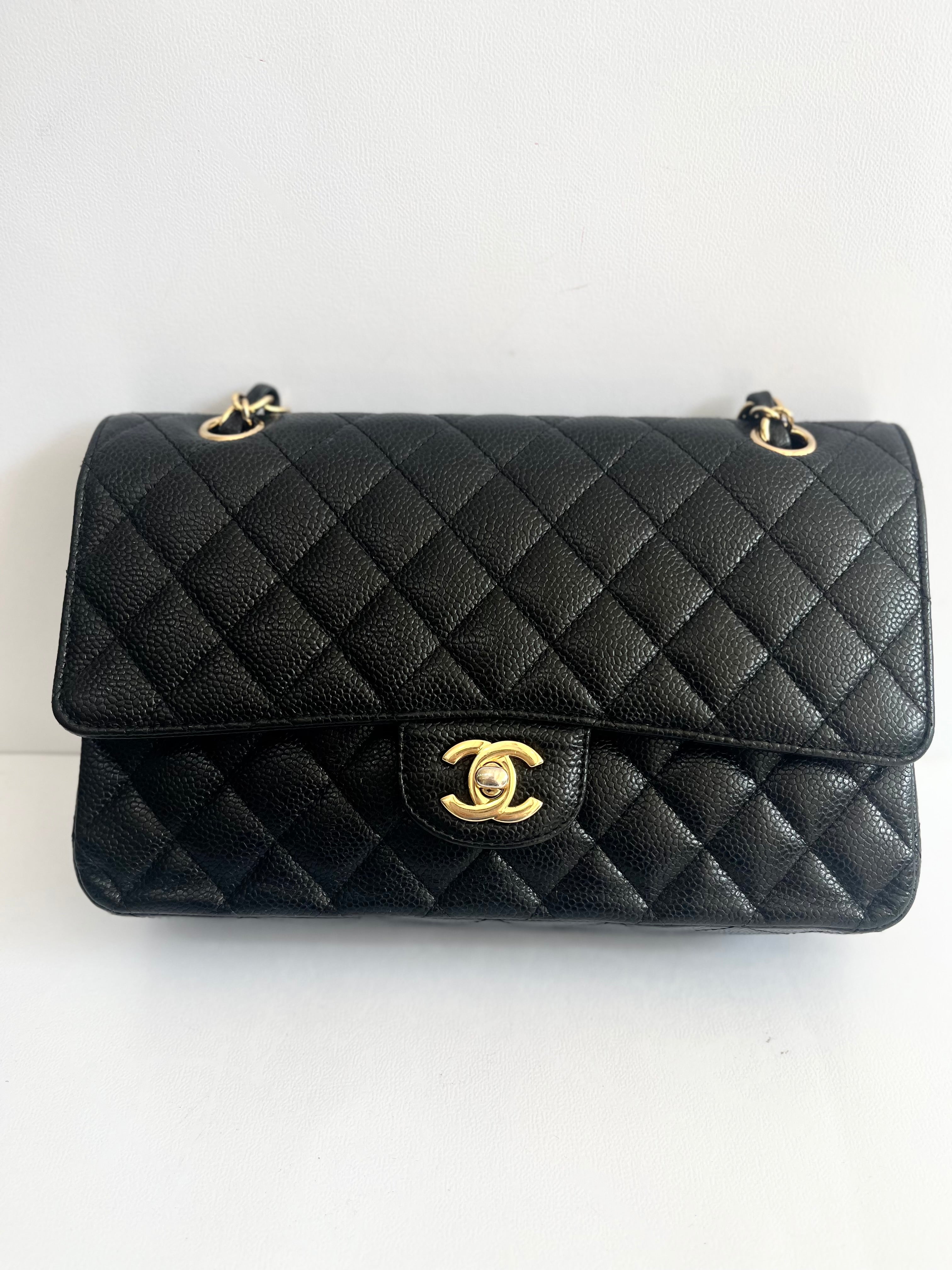 Medium Classic Caviar Double Flap Bag
