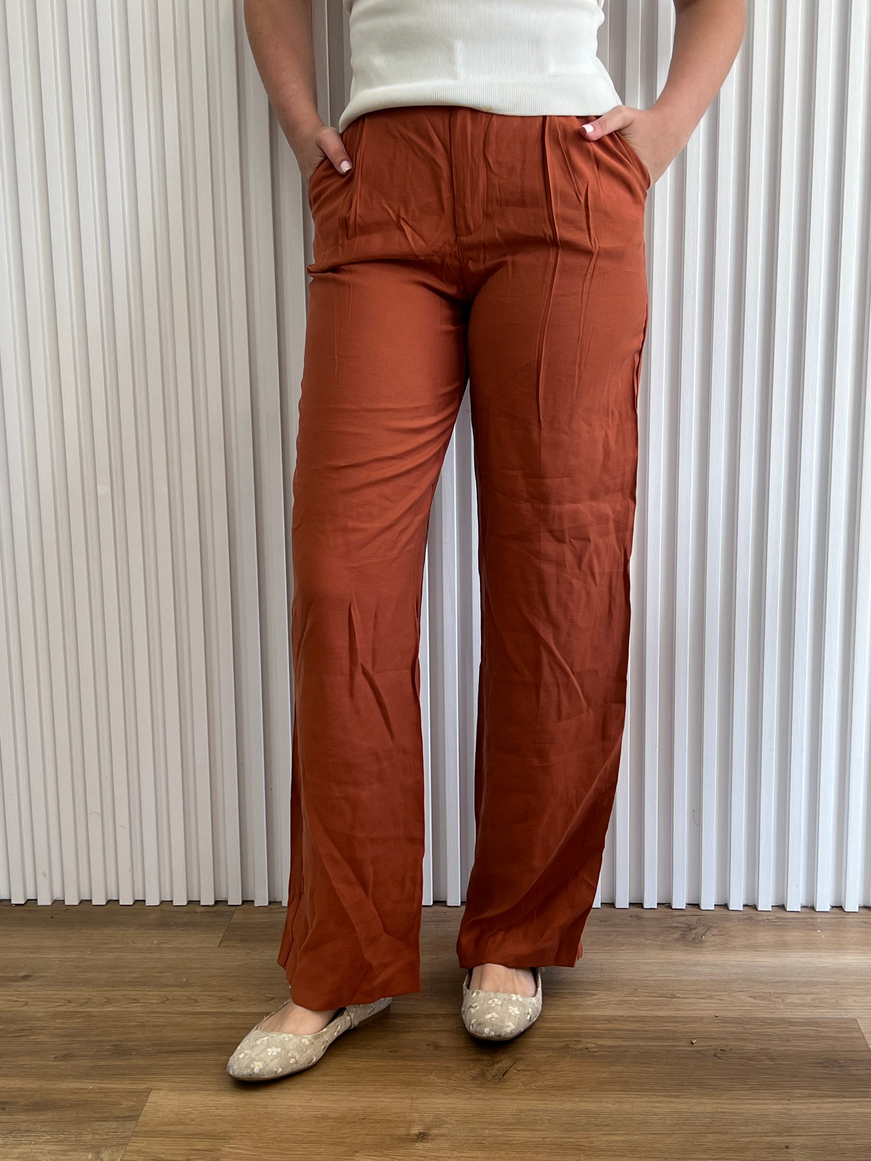 High-waisted Pants