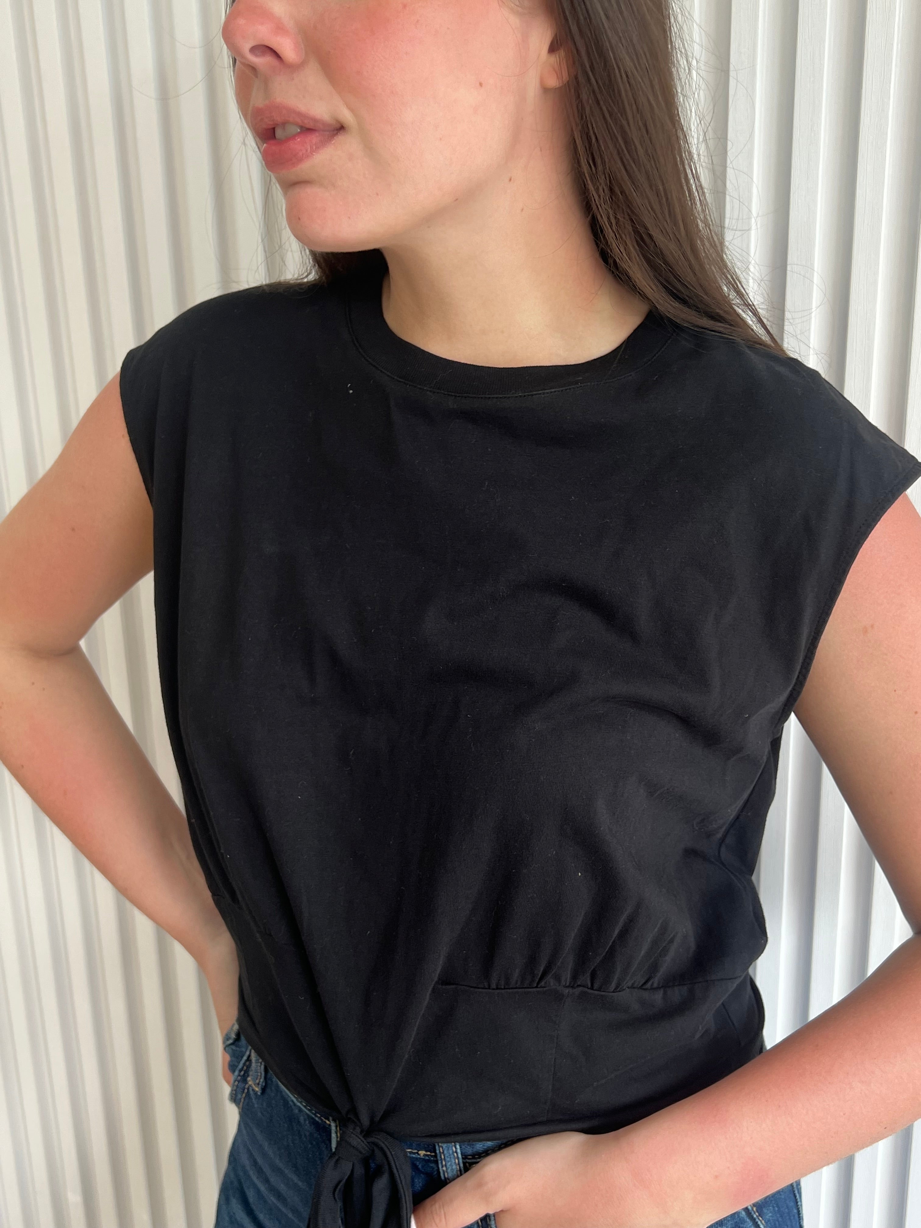 Tied Crop Muscle Tee