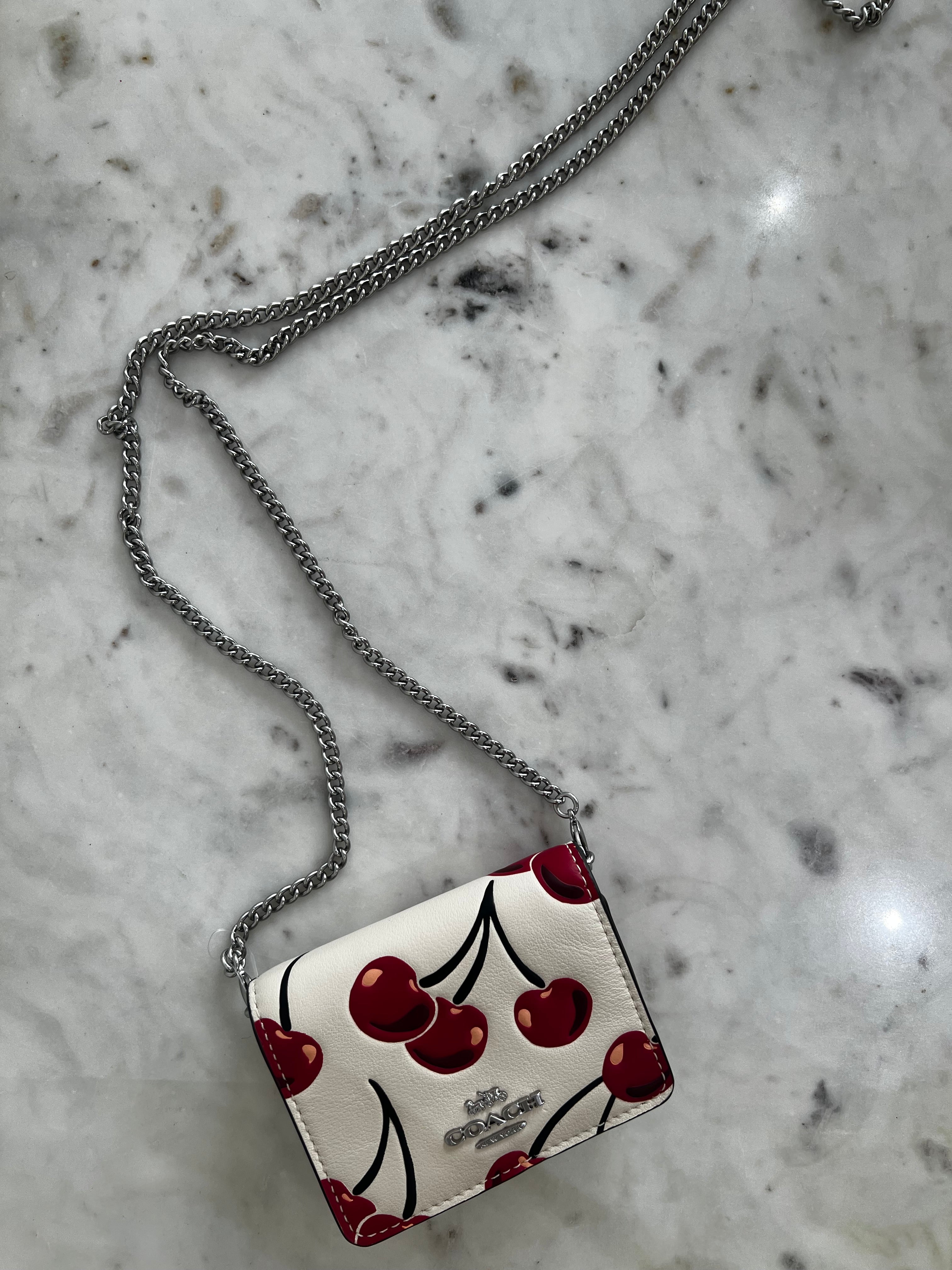 Cherry Mini Wallet on Chain