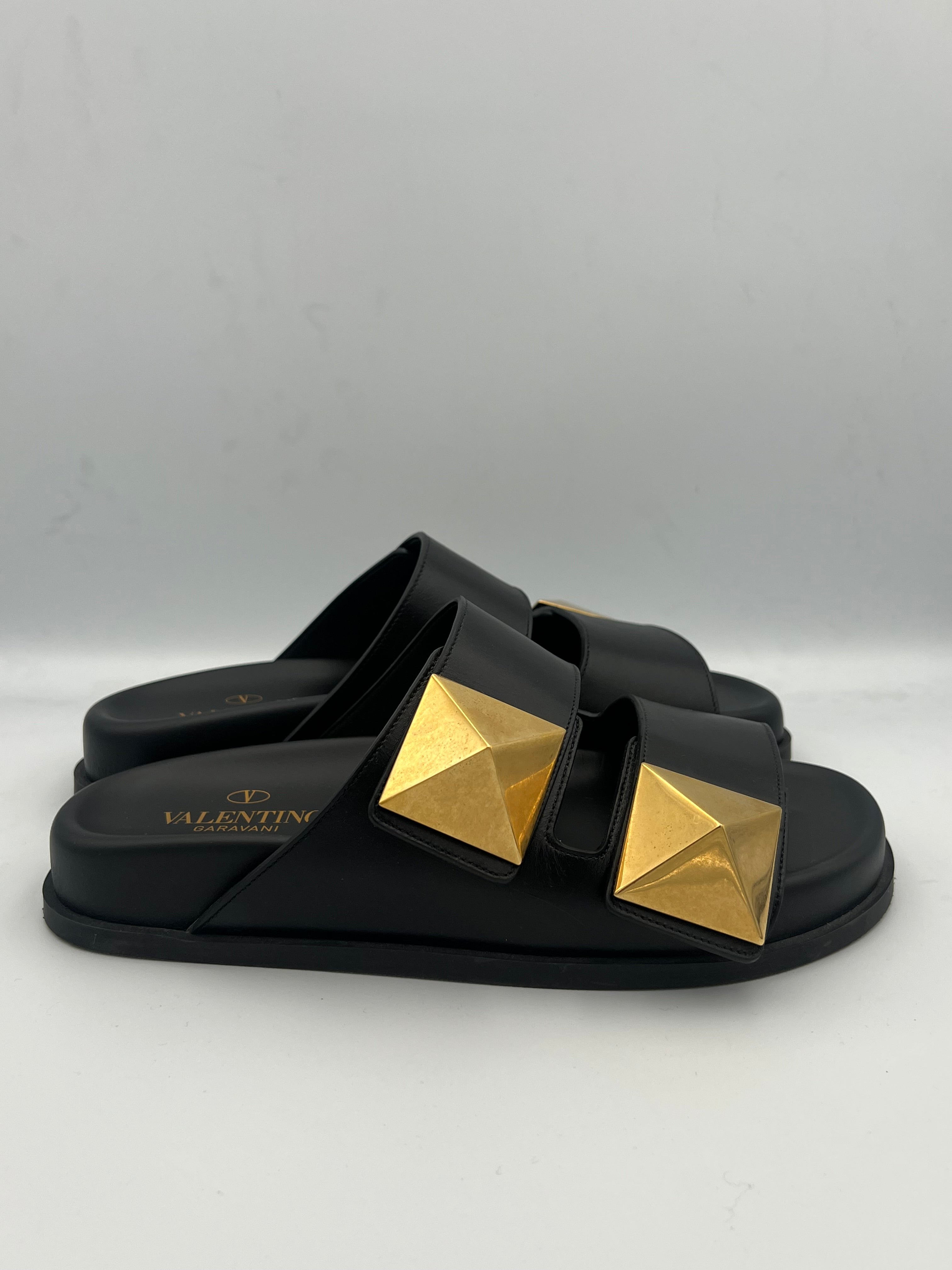 One Stud Slide Sandals