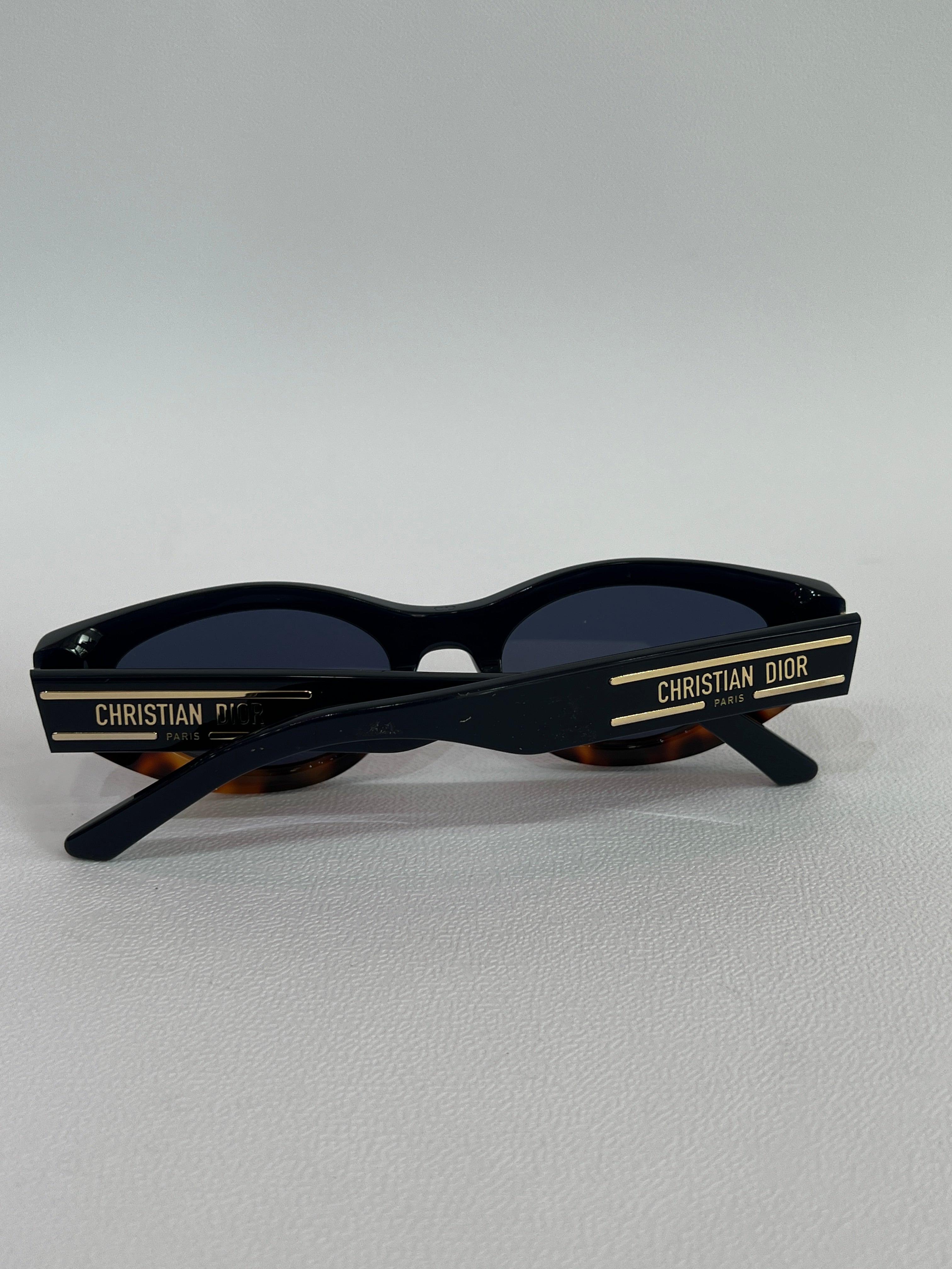 Cat-eye Signature Sunglasses