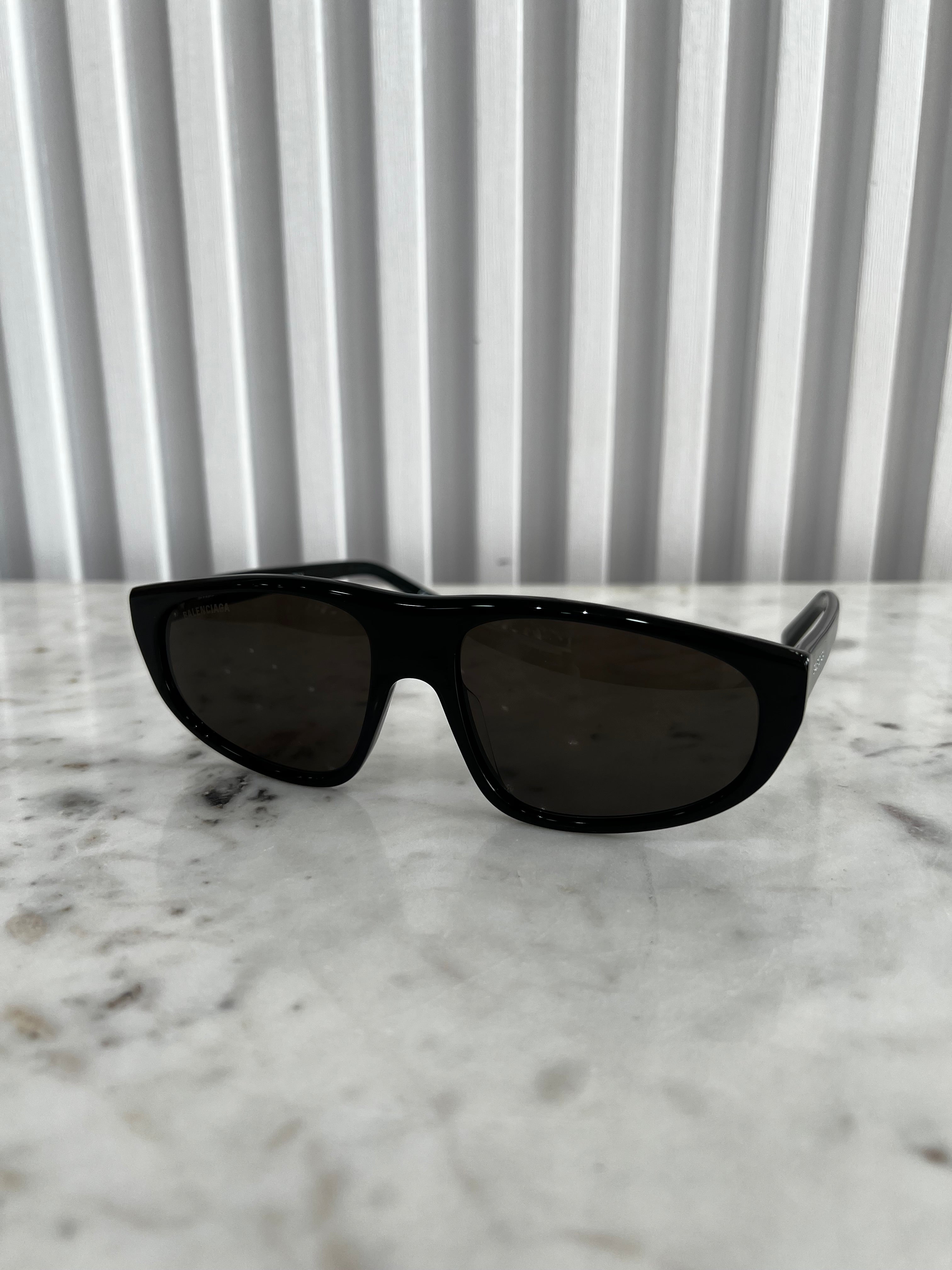 Black Pilot Sunglasses