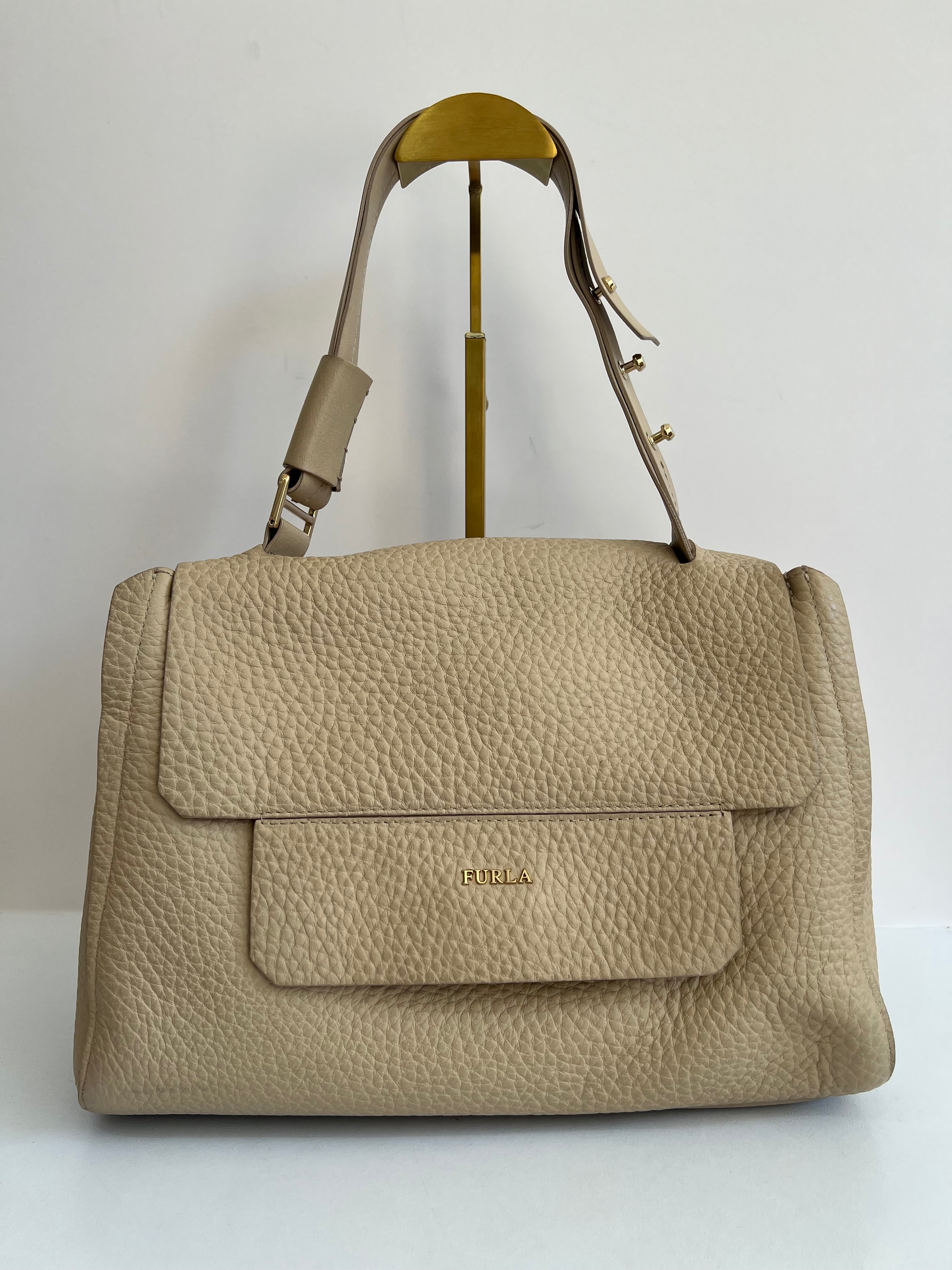 Capriccio Medium Flap Bag
