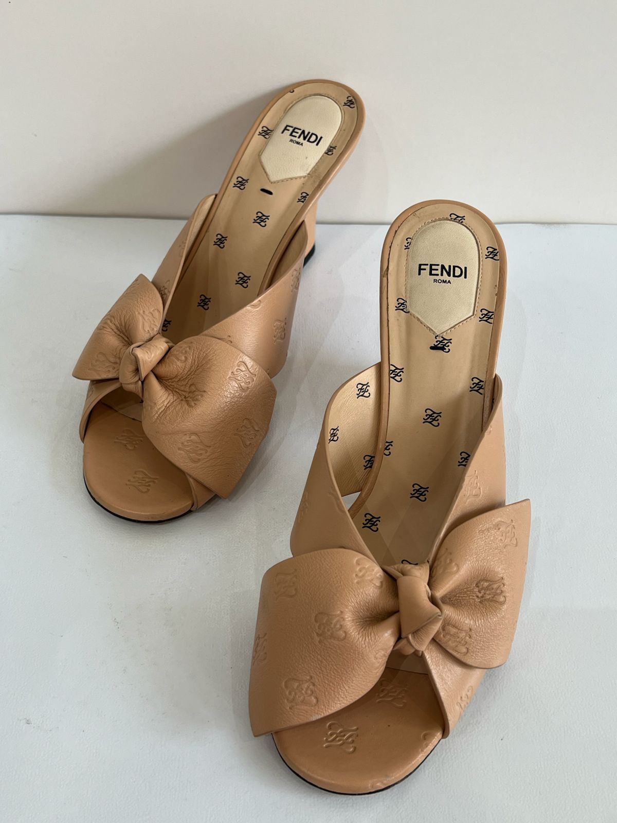 Bow FF Karligraphy Embossed Mules