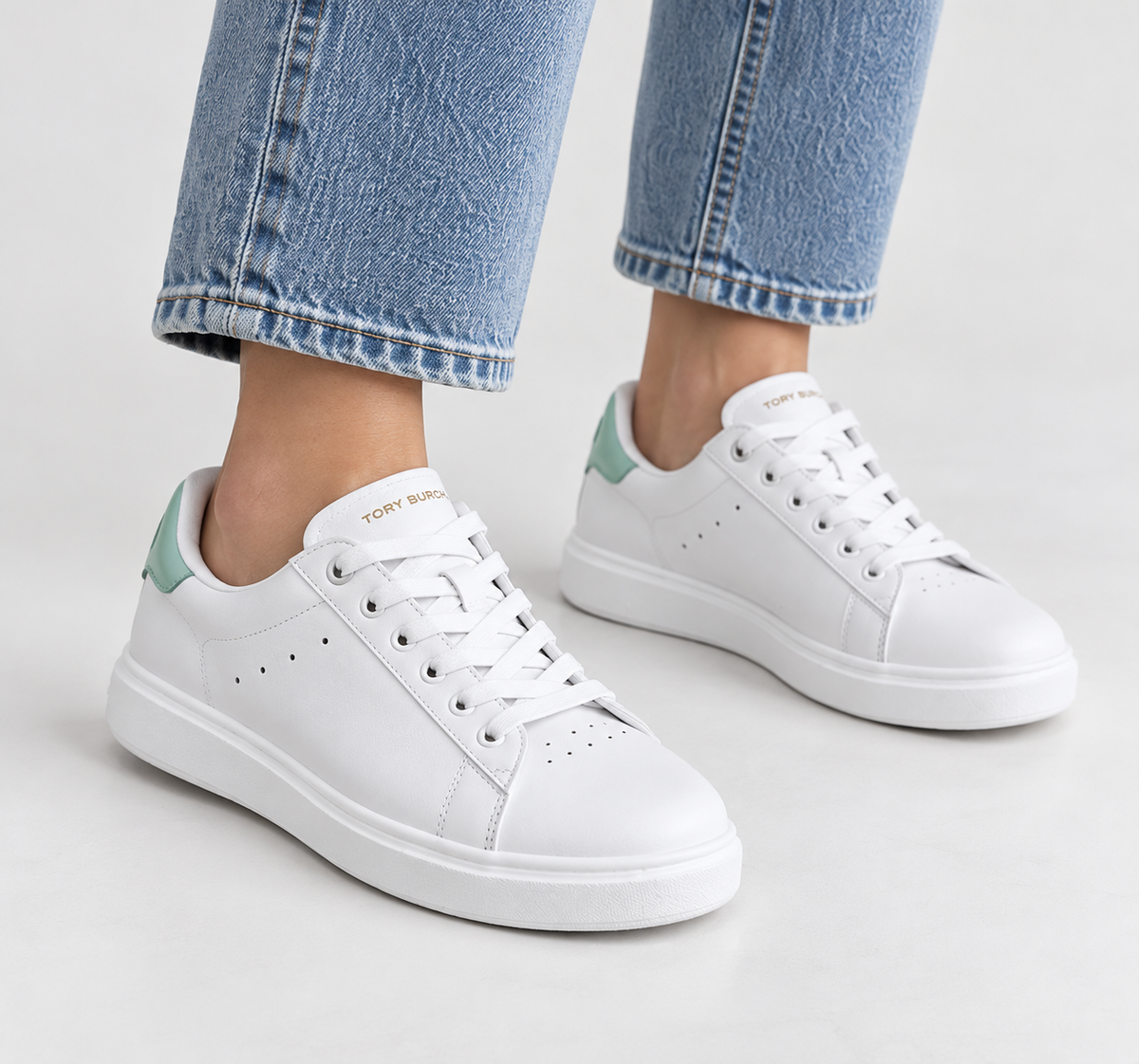 Howell Court Sneakers | White & Aqua